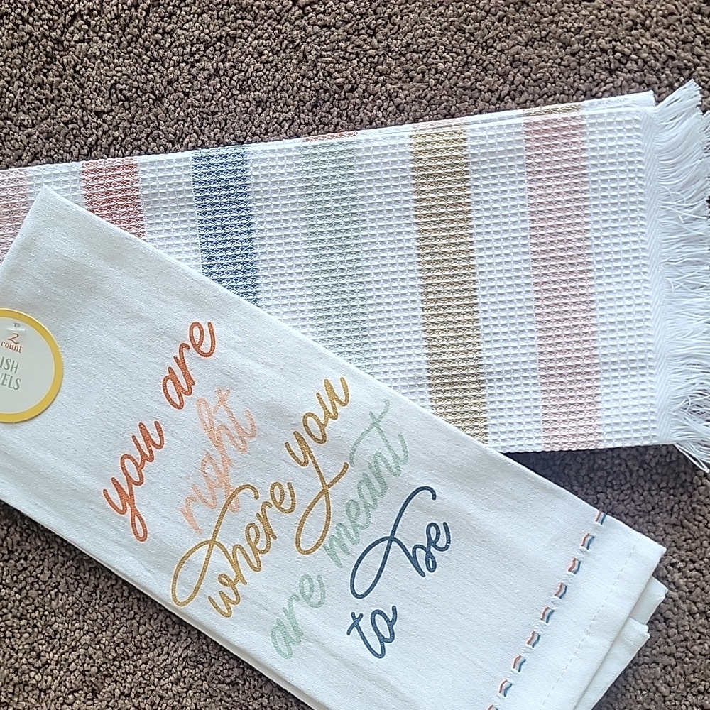 Embroidered Kitchen Towels Set - Picture 4 of 5